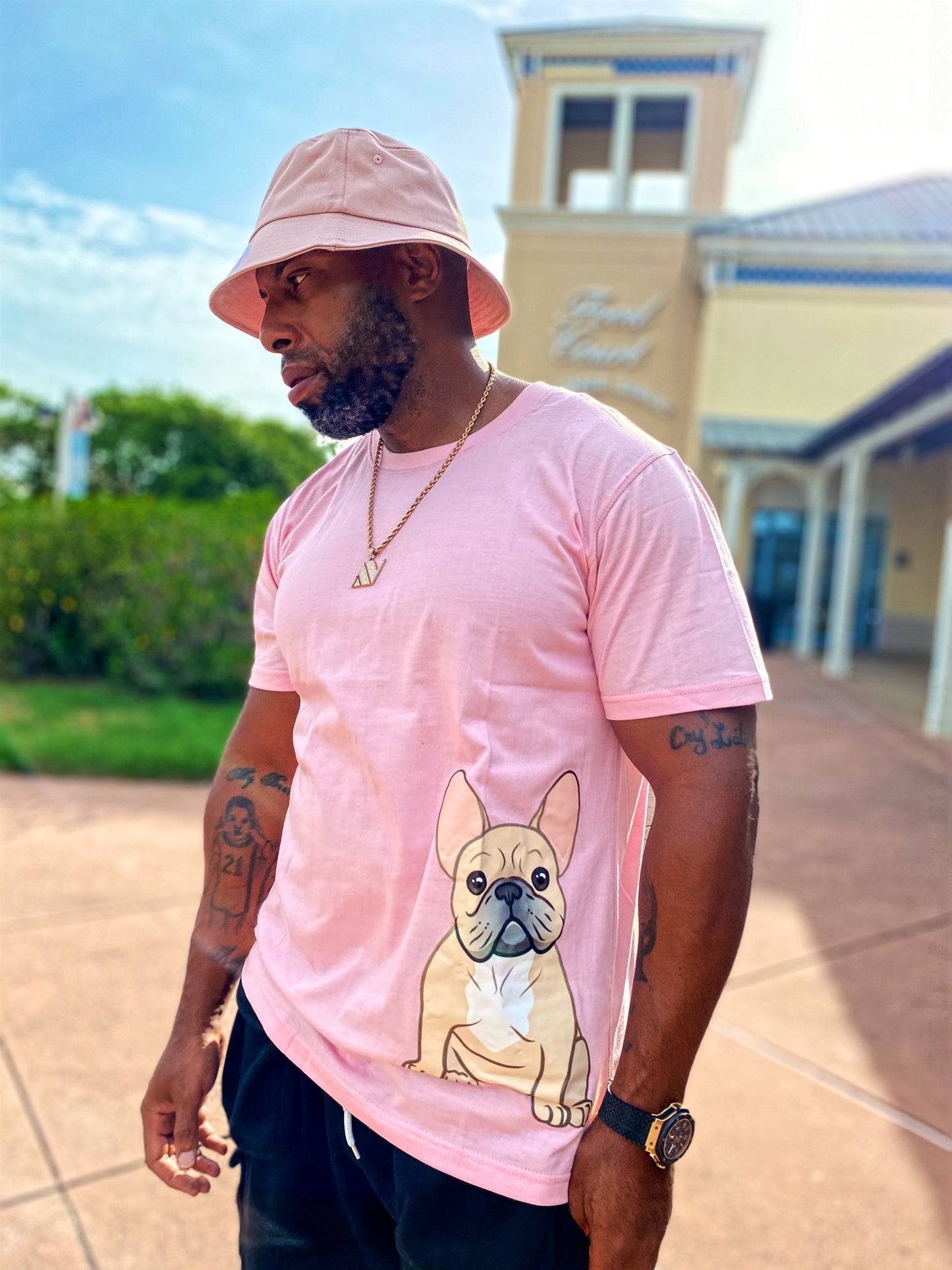 Pink Avoir The Frenchie shirt